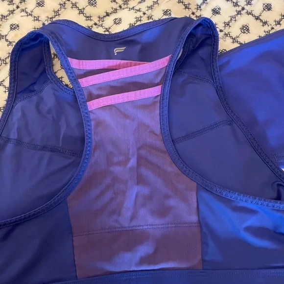 SET 🔷Fabletics Blue High-Waisted Leggings medium and bra - large - Picture 8 of 8